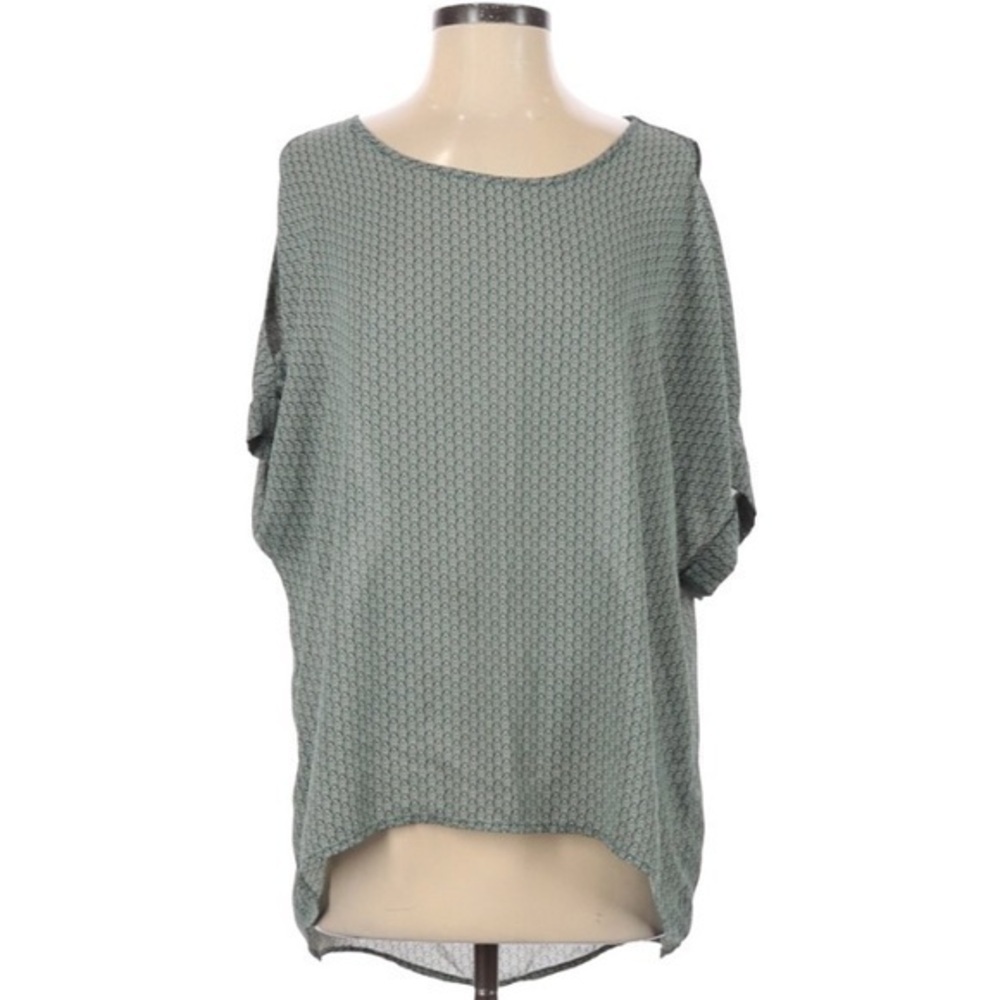 Forever 21 Cold Shoulder High Low Blouse View 2